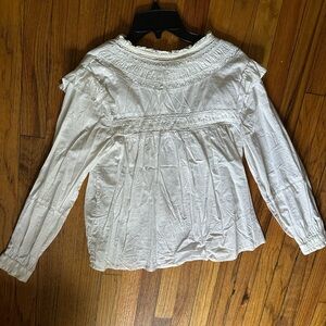Zara SMOCKED NECK LONG SLEEVE SNOW BLOUSE  
Has Few small spots on the blouse.